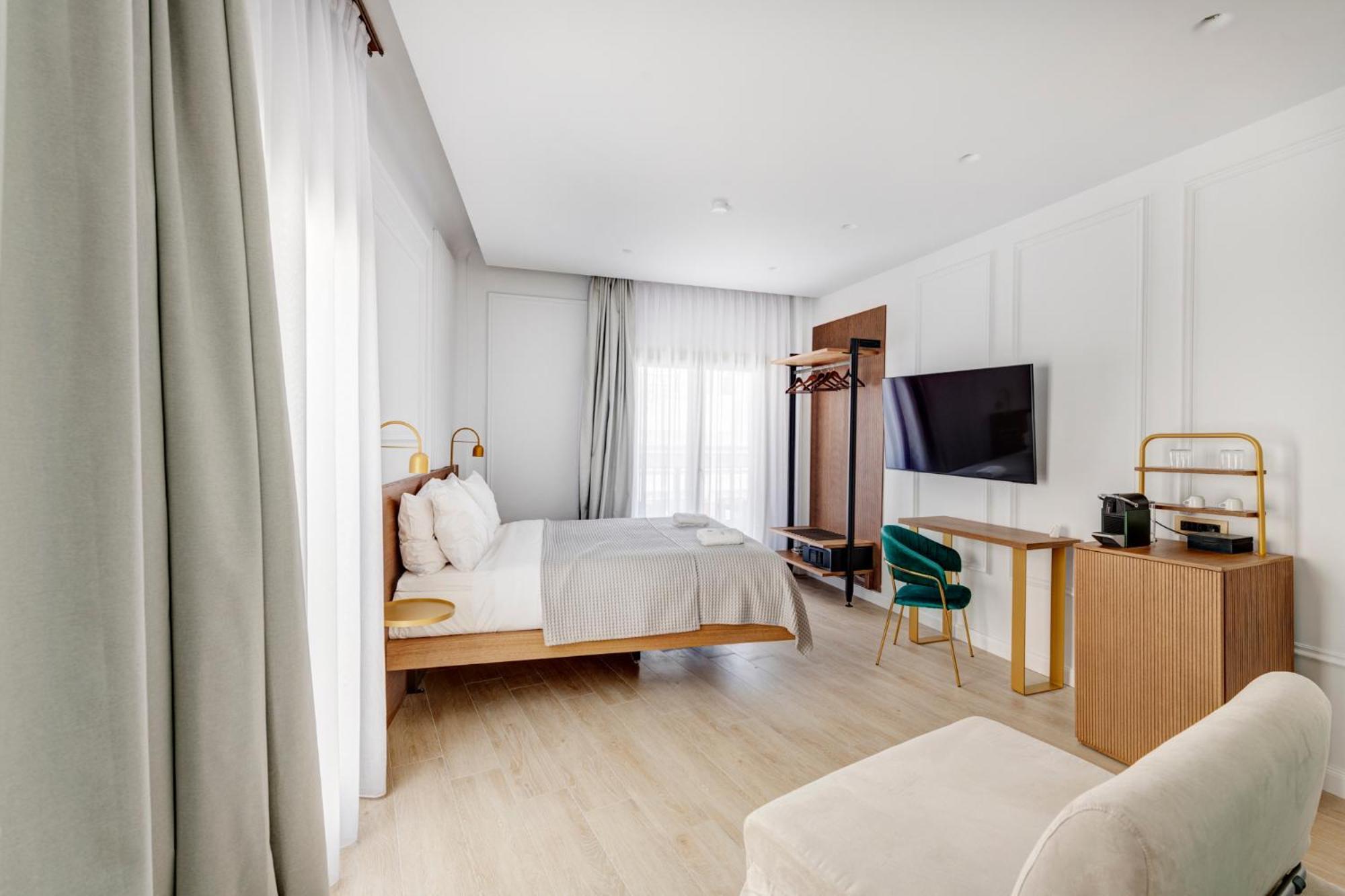 Eclectic Syros Bed & Breakfast Ermoupoli Exterior photo
